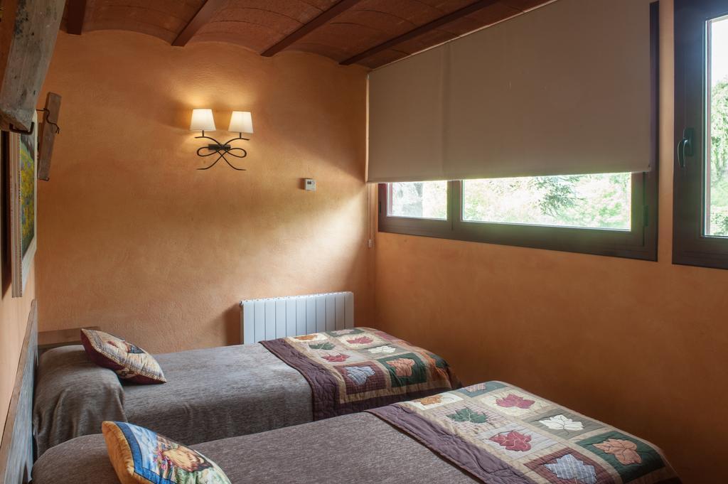 Campdevánol Mas La Rieraゲストハウス 部屋 写真